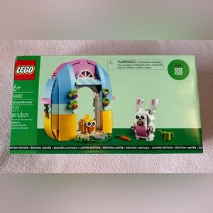 LEGO Spring Garden House Set - Yellow, Blue & Pink